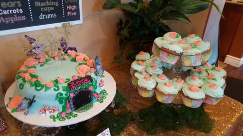 fairy house and flower cupcakes