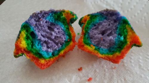 rainbow inside cupcake